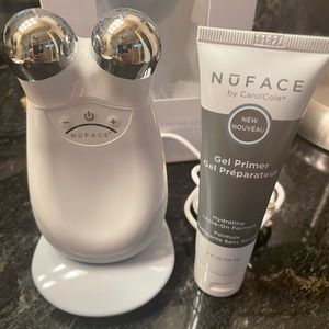 Nuface Trinity Facial Trainer kit